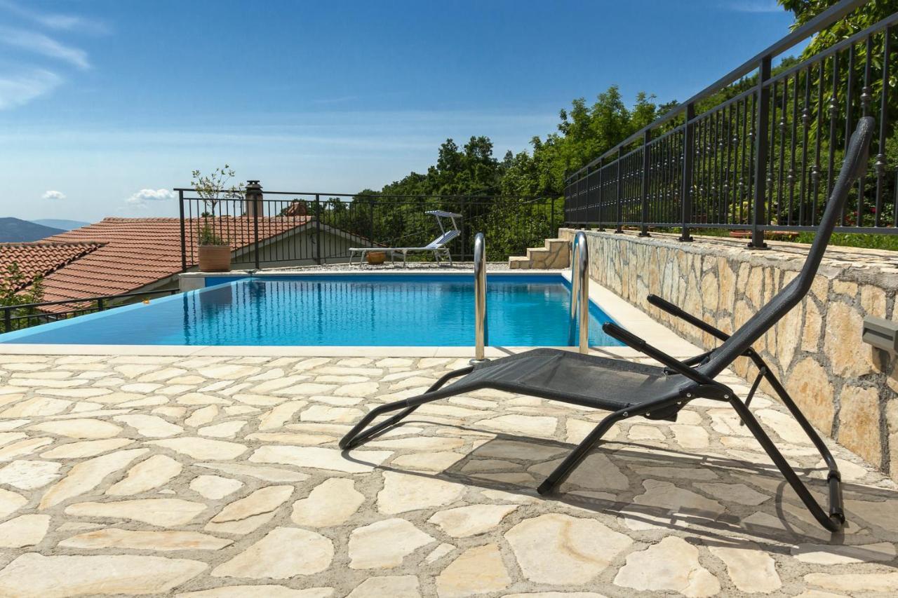 Jovich Apartments 2 Mošćenička Draga Eksteriør bilde
